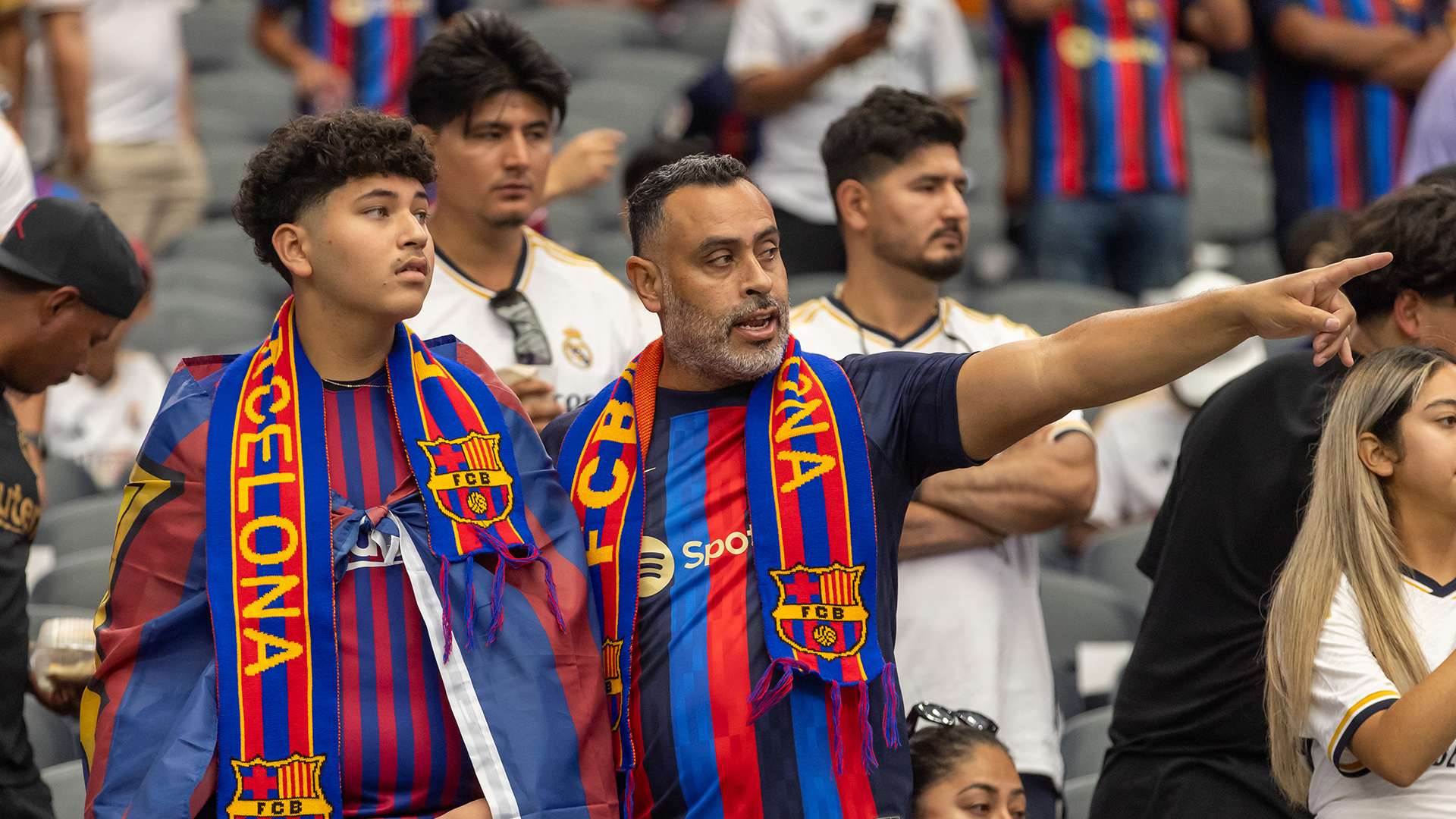 他无奈地表 他无奈地表