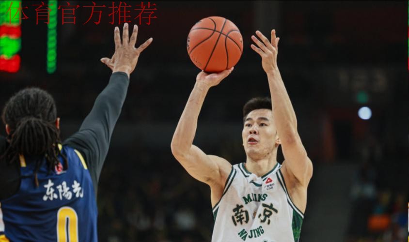 CBA新赛制第1人！在郭士强面前轰42+8+6，怪不得休赛期能获得NBA合同